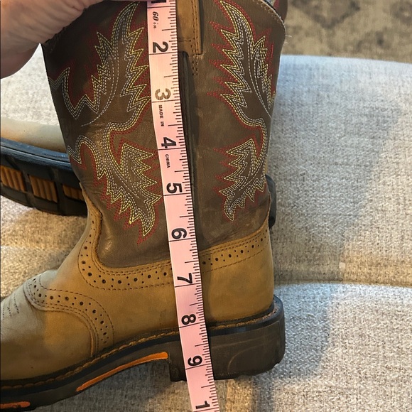 ARIAT BOYS WORKHOG PULL ON WESTERN BOOTS SZ 1 - Picture 13 of 15